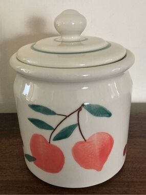 Hartstone Pottery Fruit Salad Medium Canister & Lid with Round Knob